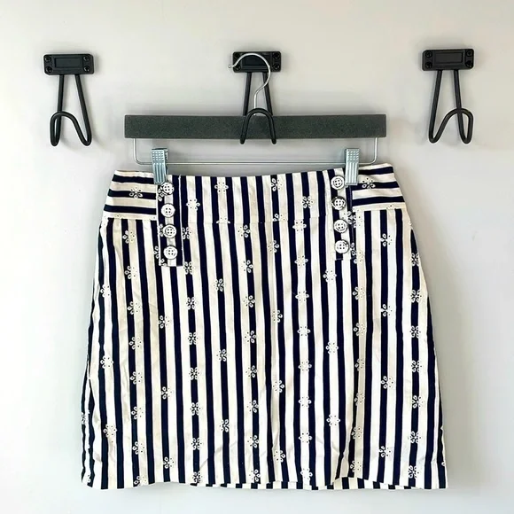 Brooklyn Industries navy & white button front skirt with embroidered eyelets - Picture 1 of 4